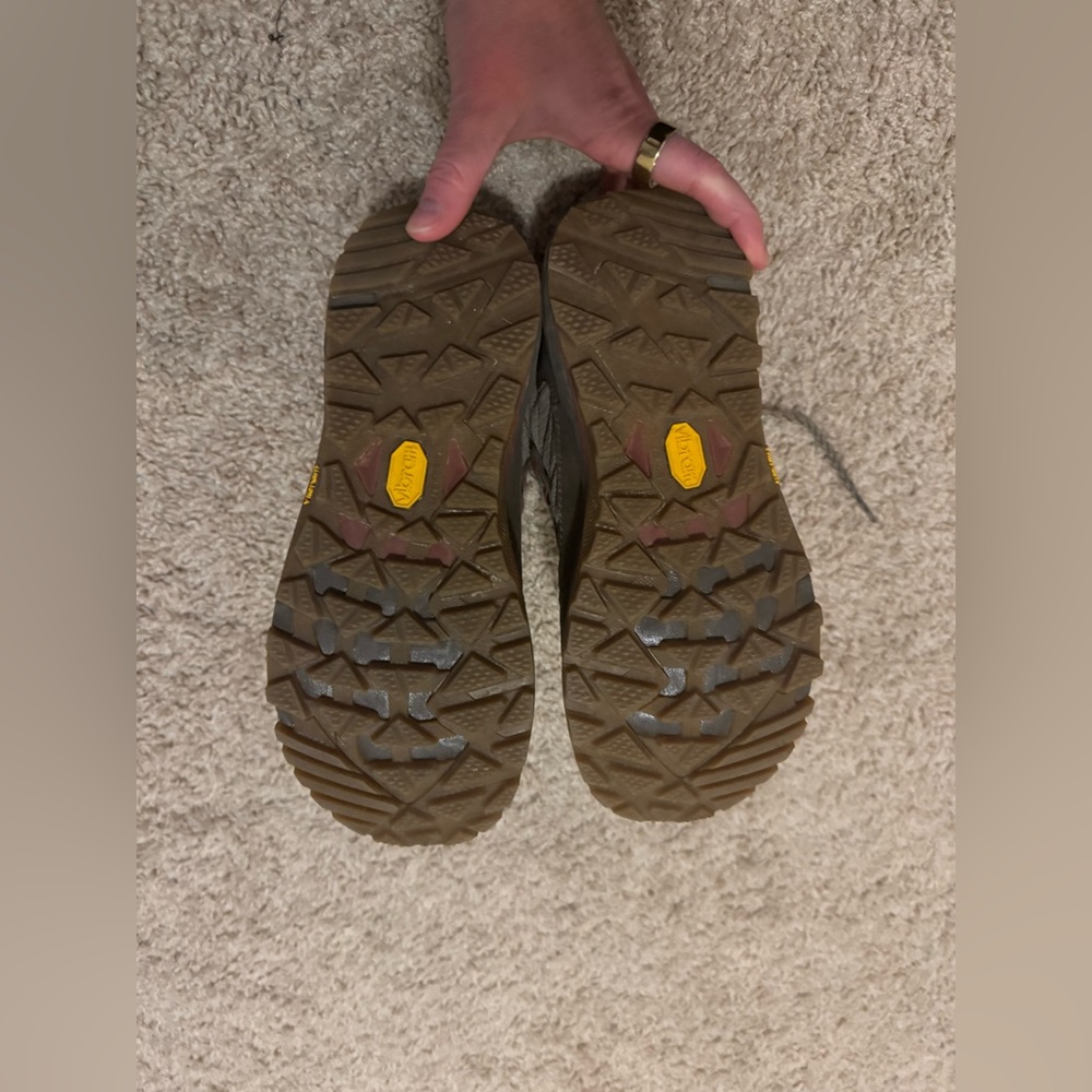 Teva Hiking Boots - Picture 5 of 5